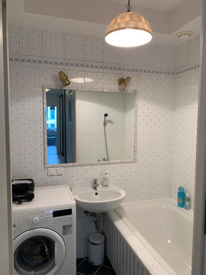 Perfect Location Two Bedrooms With Balkony وارسو المظهر الخارجي الصورة
